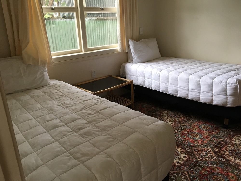Fountain Court Motel ตาอูรังกา ภายนอก รูปภาพ